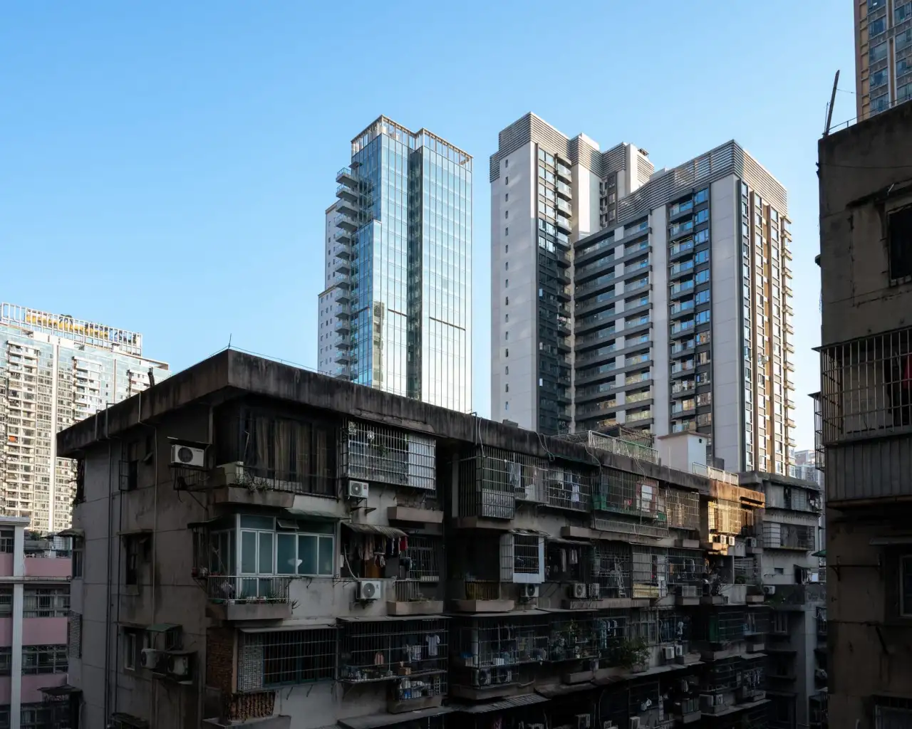 塑料造粒机生产线中辅机设备的配套选型与工艺衔接要点分析